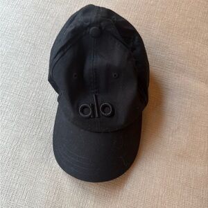 ALO  Black Cap